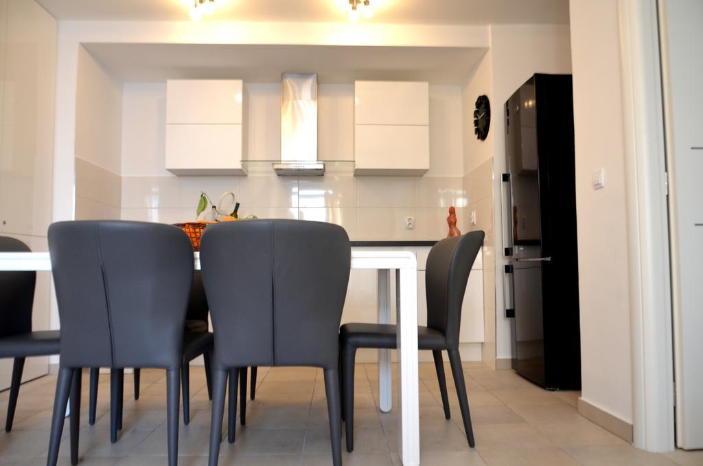 Apartment Chic Ploce *